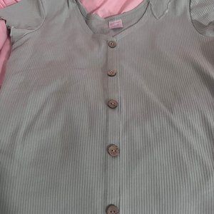 Cute Green Button blouse